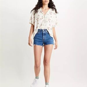 Levi’s 501 rib cage shorts